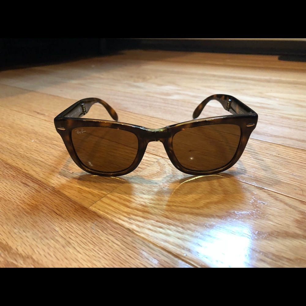 RayBan Folding Tortoise Sunglasses